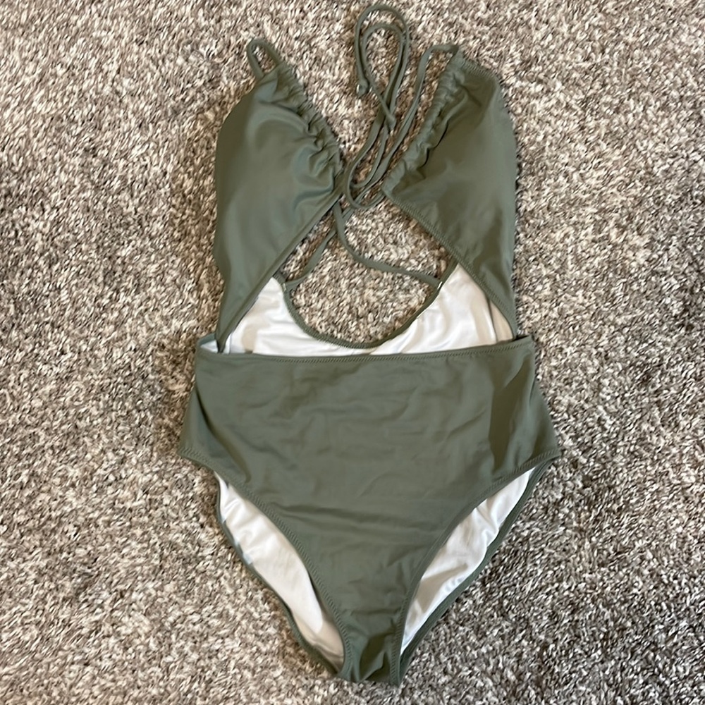 Brand Pink. Size Medium.